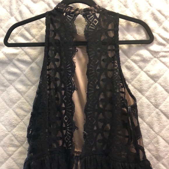 Gianni Bini black and nude cocktail dress. - Picture 3 of 3